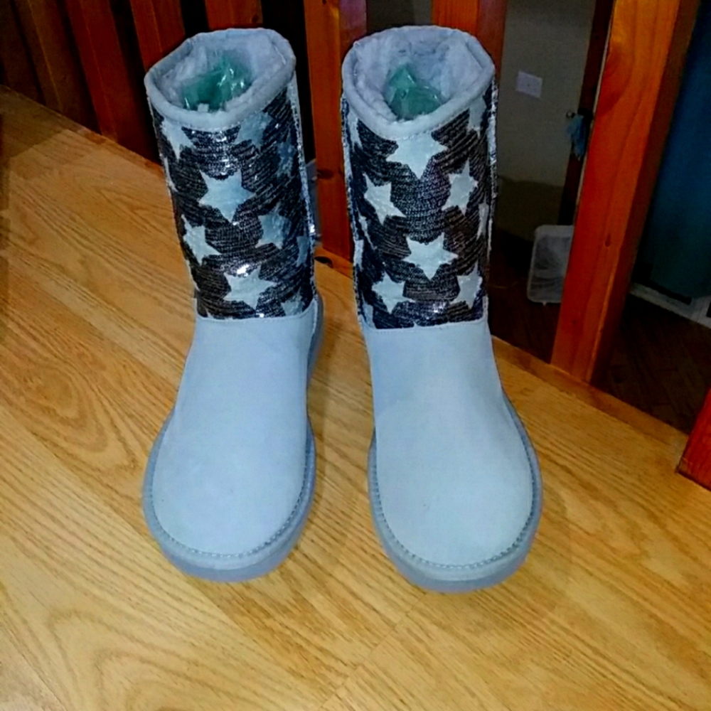 UGG Sequin Star Boot NWT - Picture 3 of 9